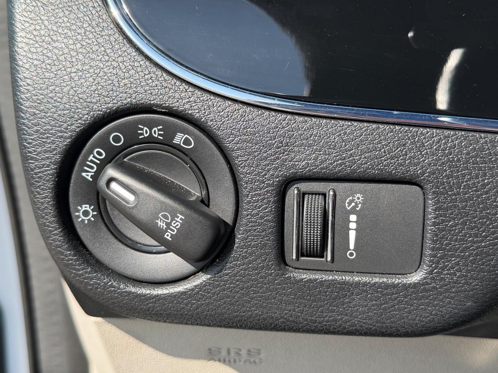 Dodge Grand Caravan Vehicle Full-screen Gallery Image 31