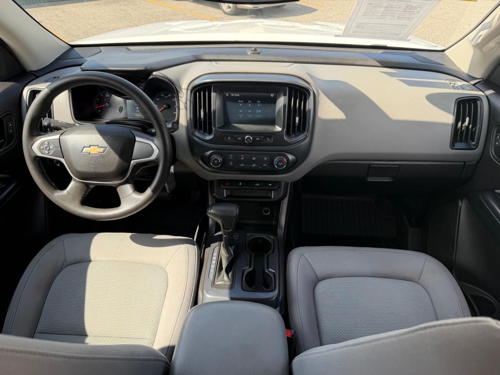 Chevrolet Colorado Vehicle Full-screen Gallery Image 27