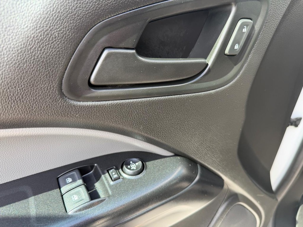 Chevrolet Colorado Vehicle Full-screen Gallery Image 34