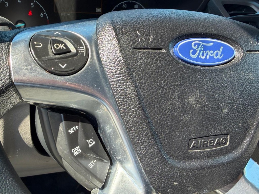 Ford Transit Connect Vehicle Full-screen Gallery Image 39