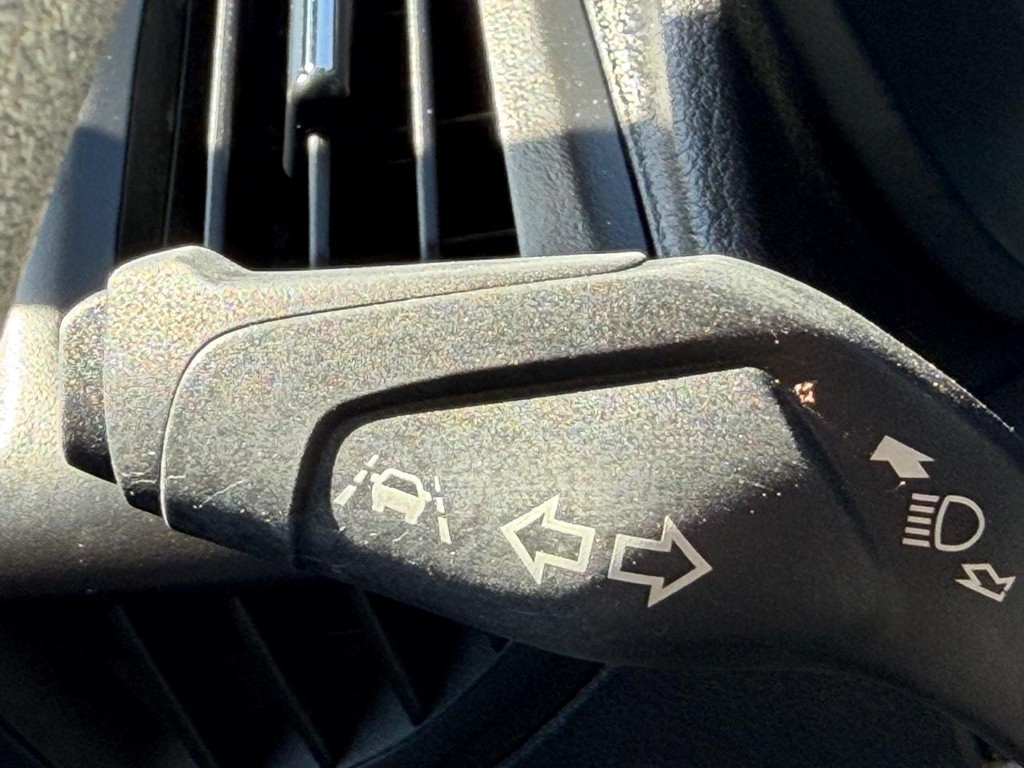 Ford Transit Connect Vehicle Full-screen Gallery Image 43