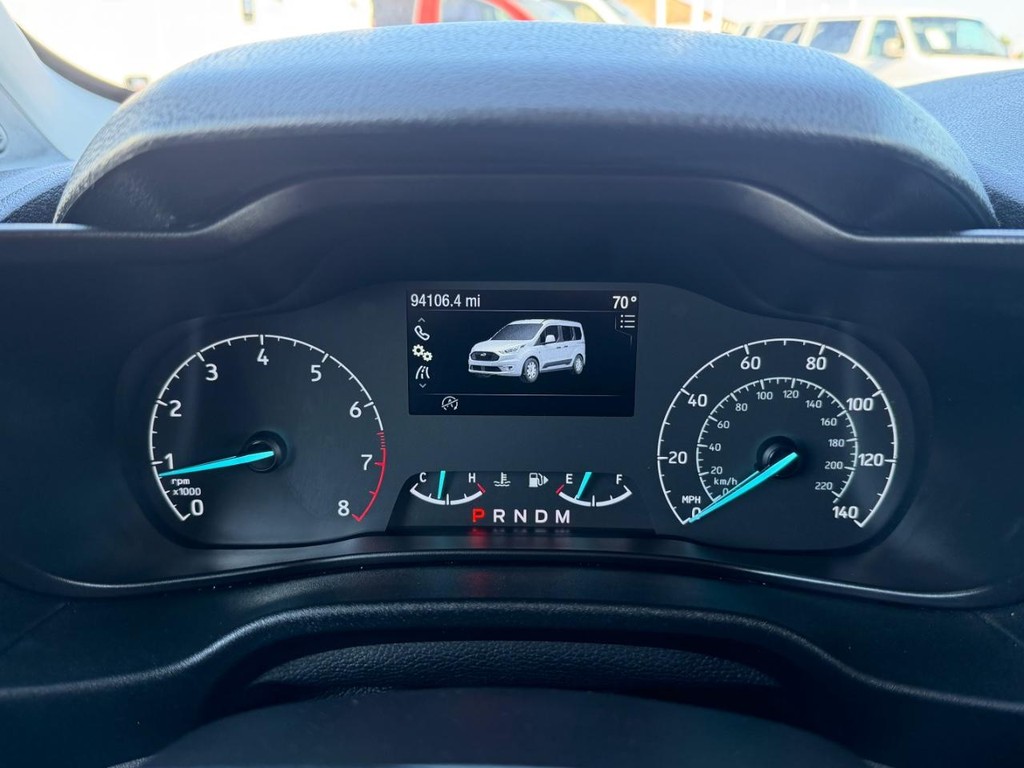 Ford Transit Connect Vehicle Full-screen Gallery Image 37