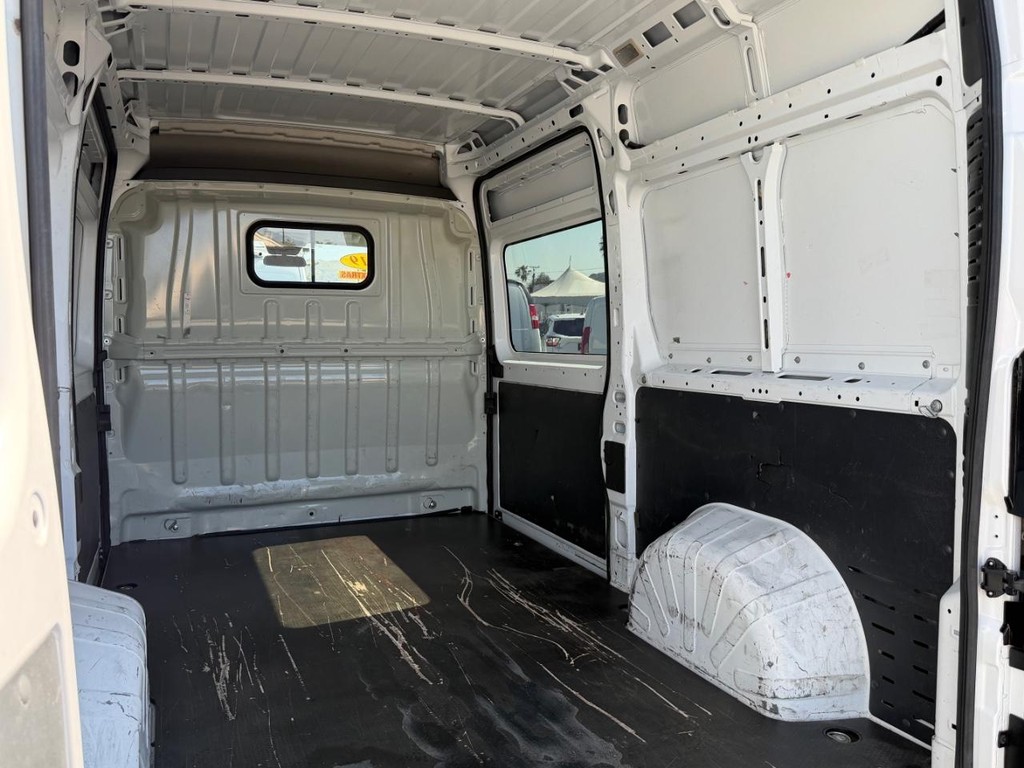 Ram ProMaster Vehicle Full-screen Gallery Image 18