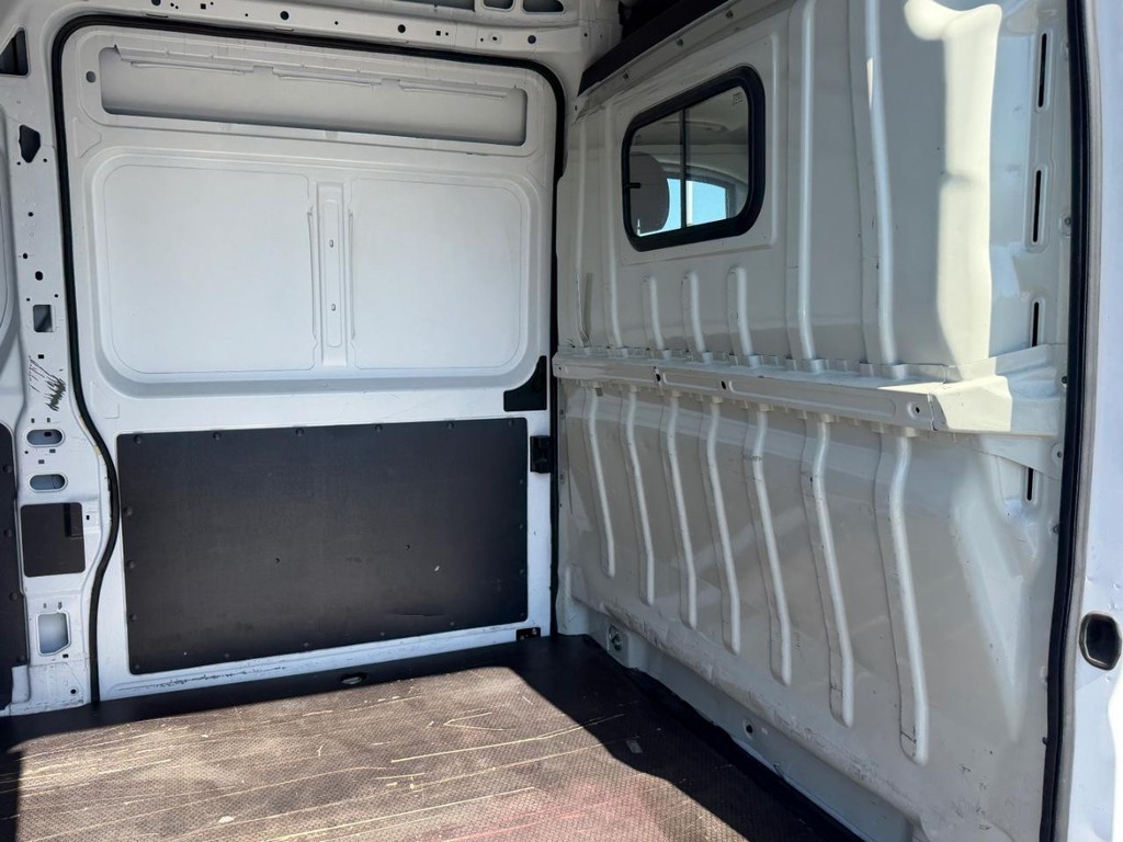 Ram ProMaster Vehicle Full-screen Gallery Image 20