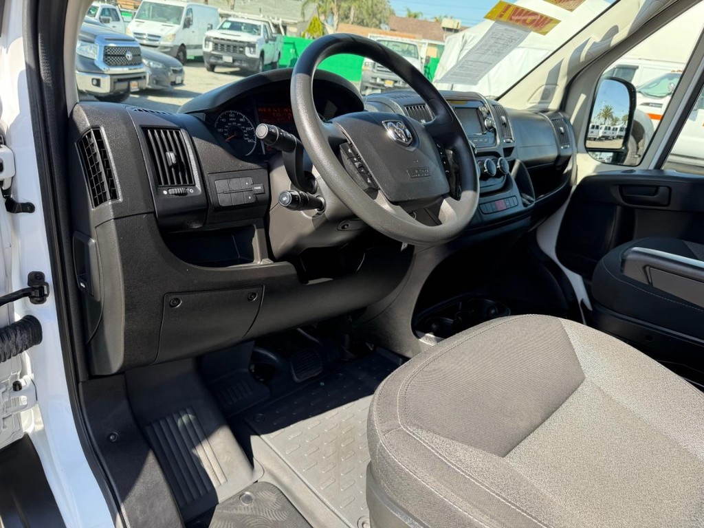 Ram ProMaster Vehicle Full-screen Gallery Image 25