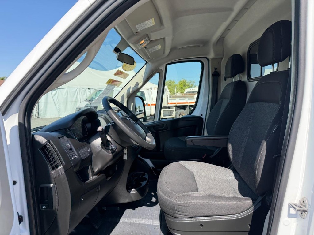 Ram ProMaster Vehicle Full-screen Gallery Image 26