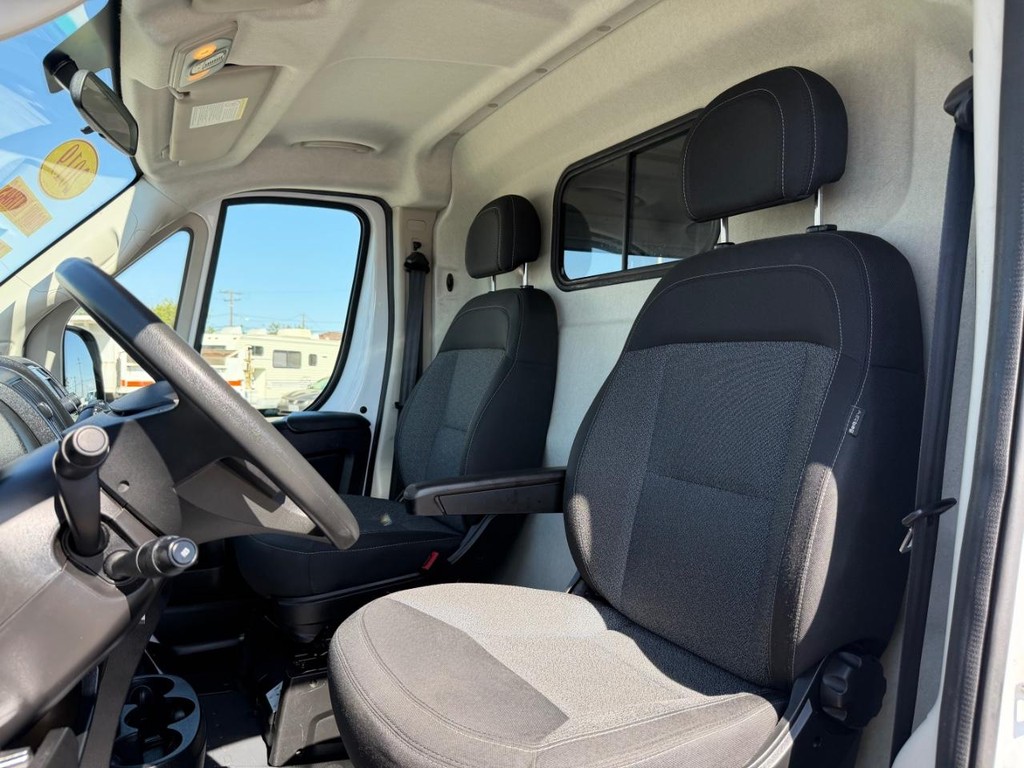 Ram ProMaster Vehicle Full-screen Gallery Image 27