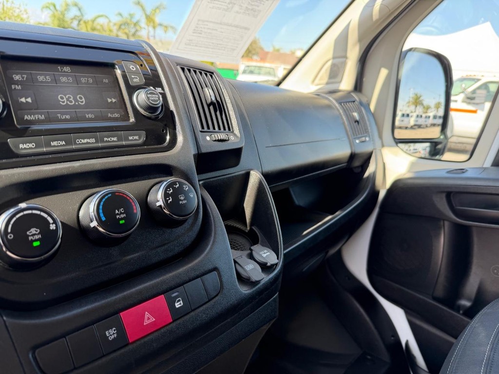 Ram ProMaster Vehicle Full-screen Gallery Image 34