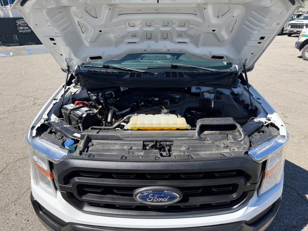 Ford F-150 Vehicle Full-screen Gallery Image 41