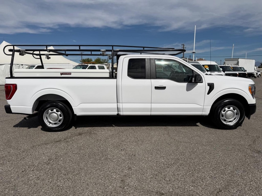 Ford F-150 Vehicle Full-screen Gallery Image 05
