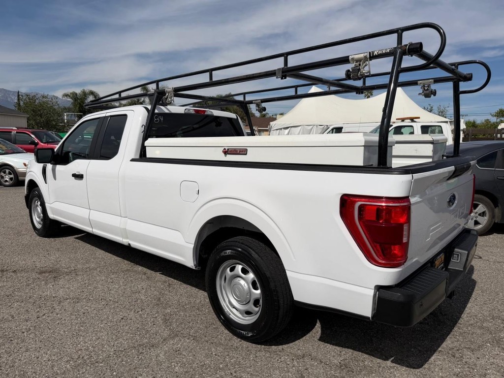 Ford F-150 Vehicle Full-screen Gallery Image 08