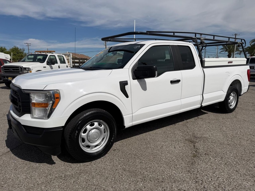 Ford F-150 Vehicle Full-screen Gallery Image 11