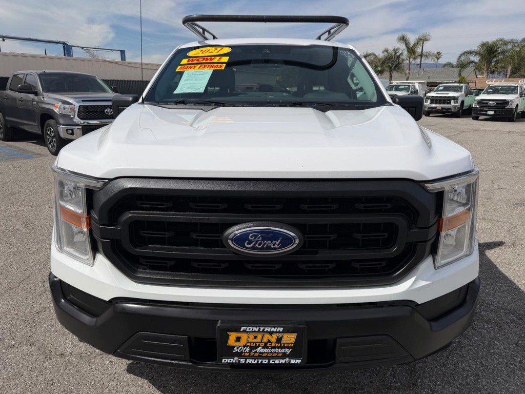 Ford F-150 Vehicle Full-screen Gallery Image 12