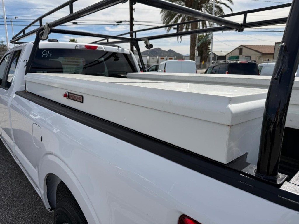 Ford F-150 Vehicle Full-screen Gallery Image 41