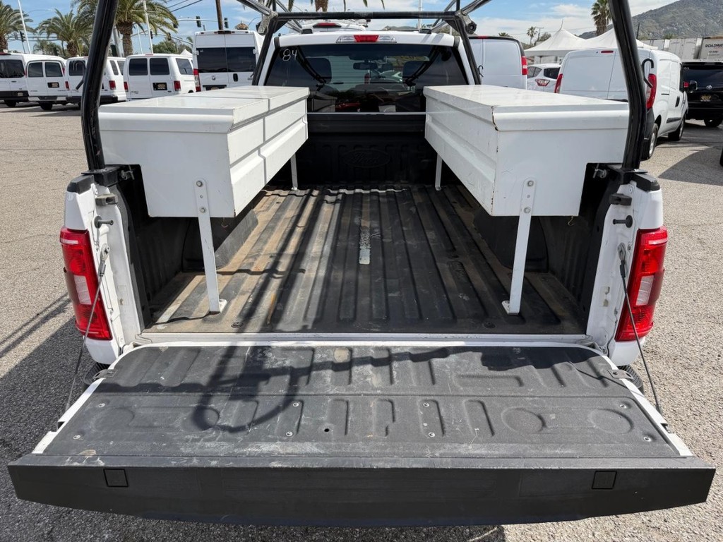 Ford F-150 Vehicle Full-screen Gallery Image 42