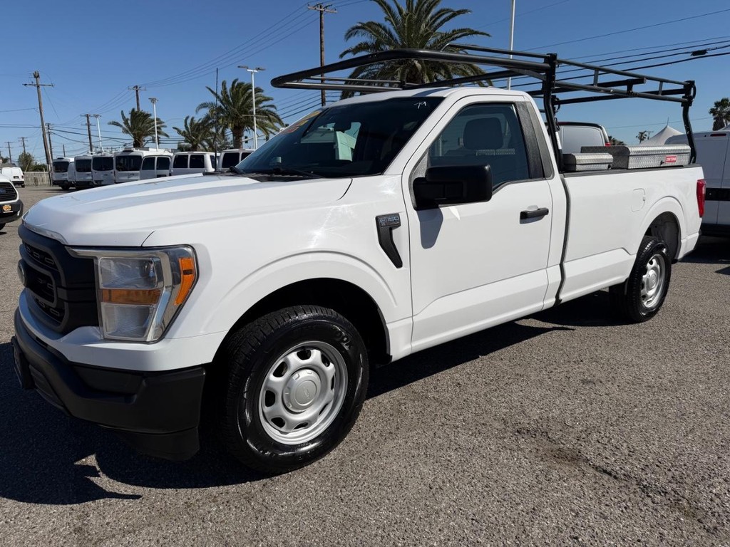 Ford F-150 Vehicle Full-screen Gallery Image 14