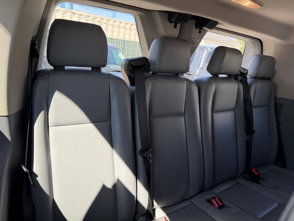 Ford Transit 350 Vehicle Full-screen Gallery Image 36