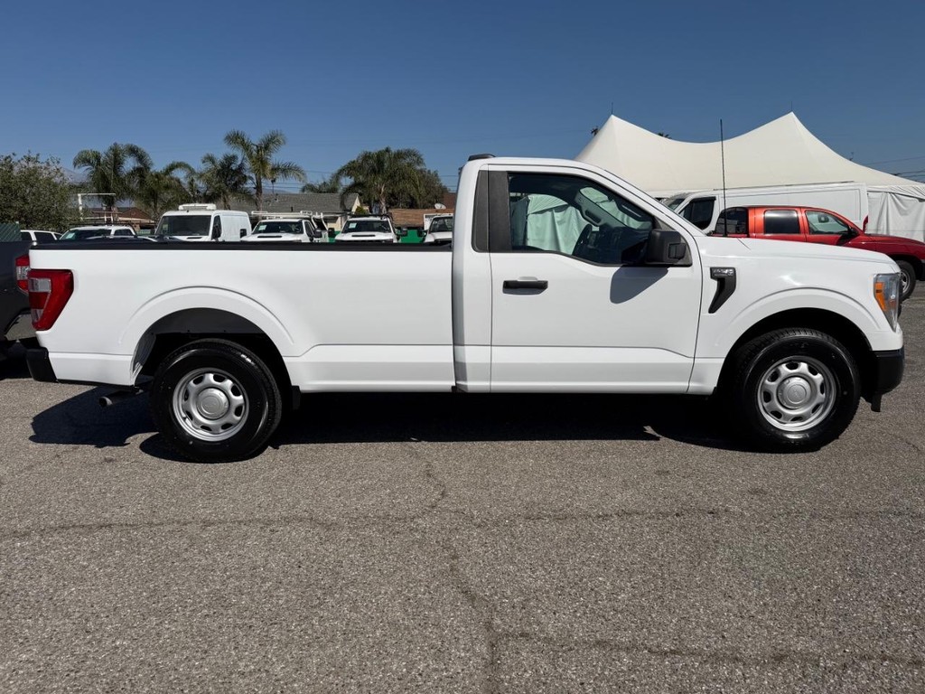 Ford F-150 Vehicle Full-screen Gallery Image 05