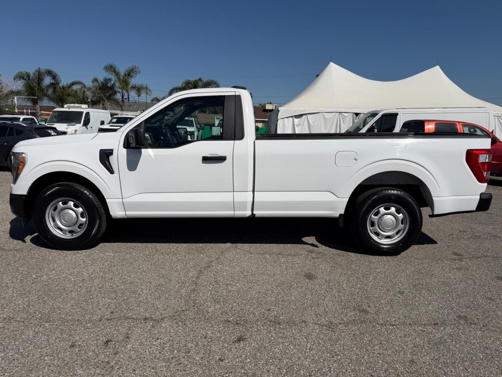 Ford F-150 Vehicle Full-screen Gallery Image 11