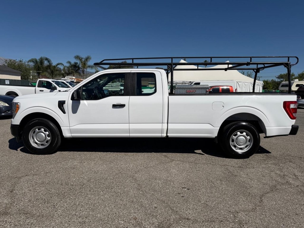 Ford F-150 Vehicle Full-screen Gallery Image 11