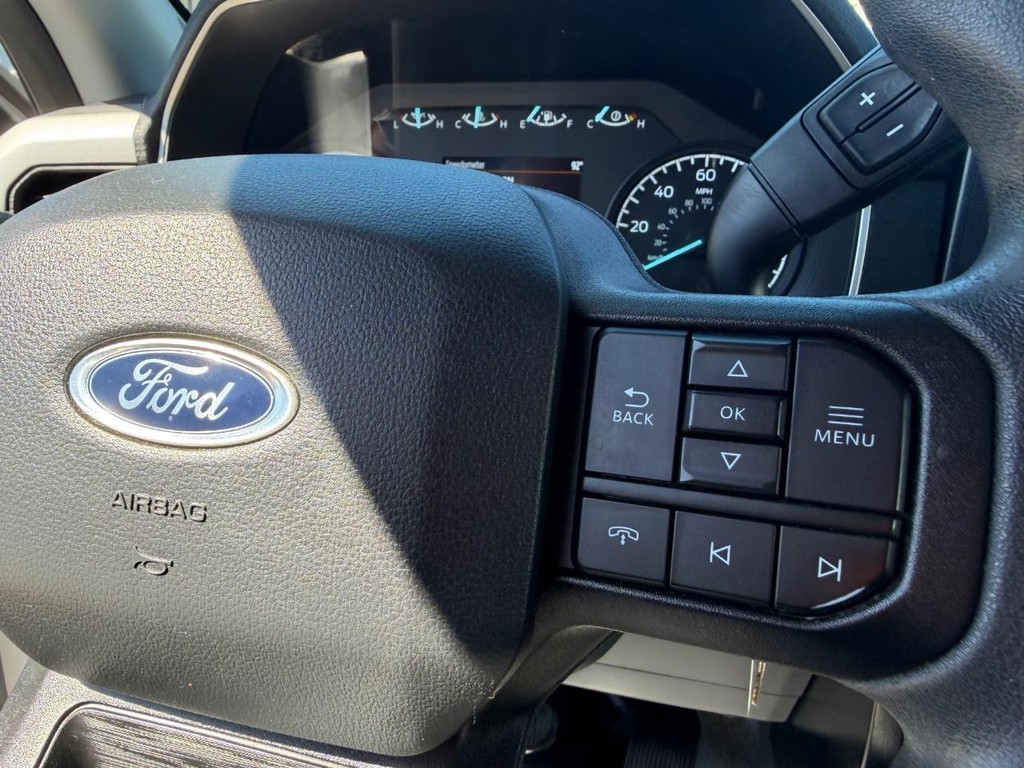 Ford F-150 Vehicle Full-screen Gallery Image 37