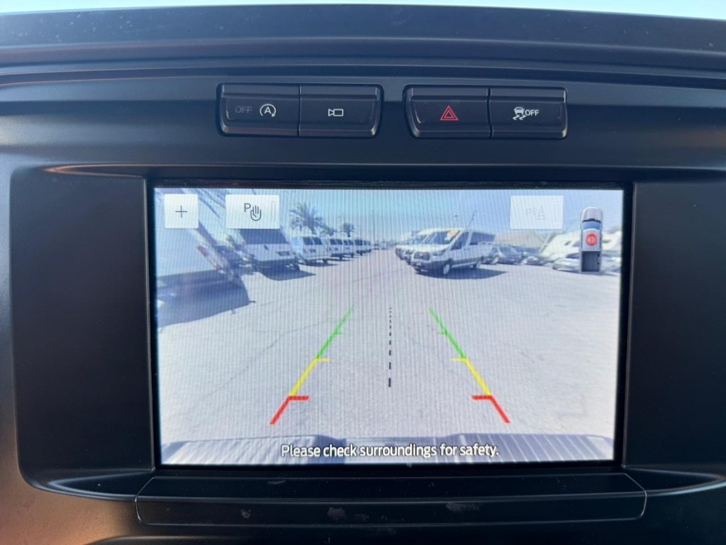 Ford F-150 Vehicle Full-screen Gallery Image 38