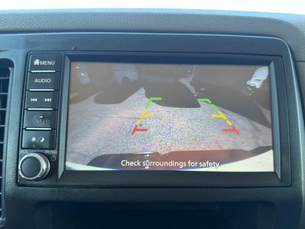 Nissan NV3500 Vehicle Full-screen Gallery Image 48