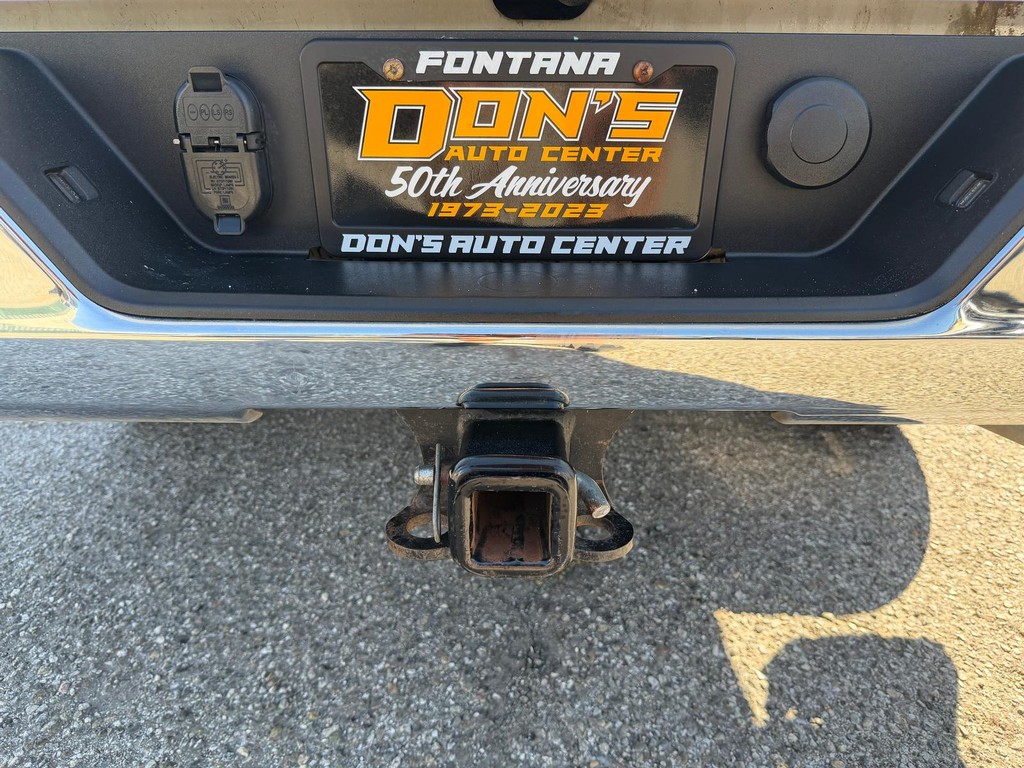 Chevrolet Silverado 2500HD Vehicle Full-screen Gallery Image 45