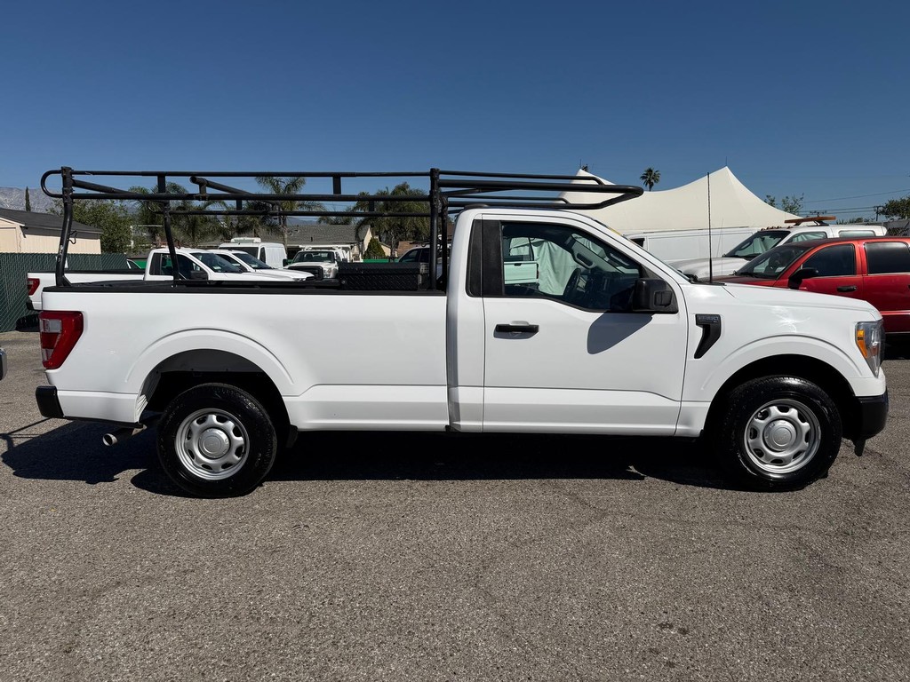 Ford F-150 Vehicle Full-screen Gallery Image 05