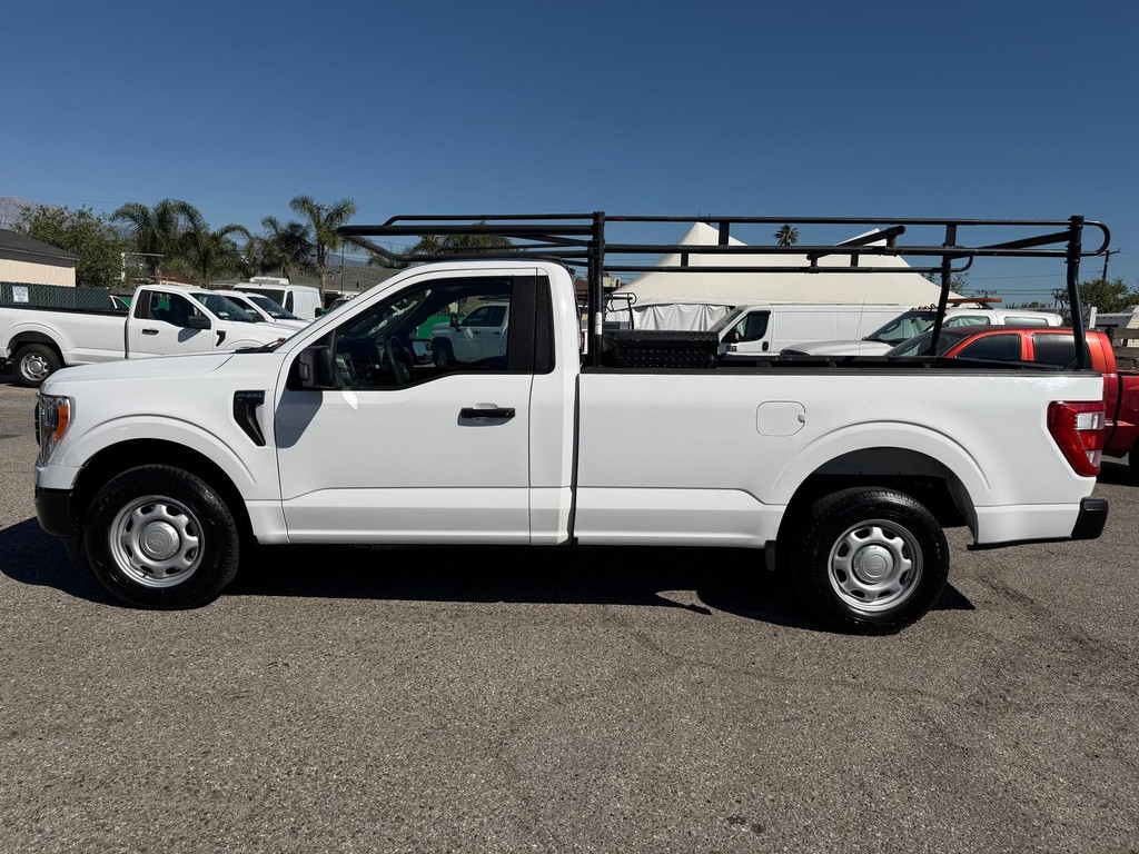 Ford F-150 Vehicle Full-screen Gallery Image 11