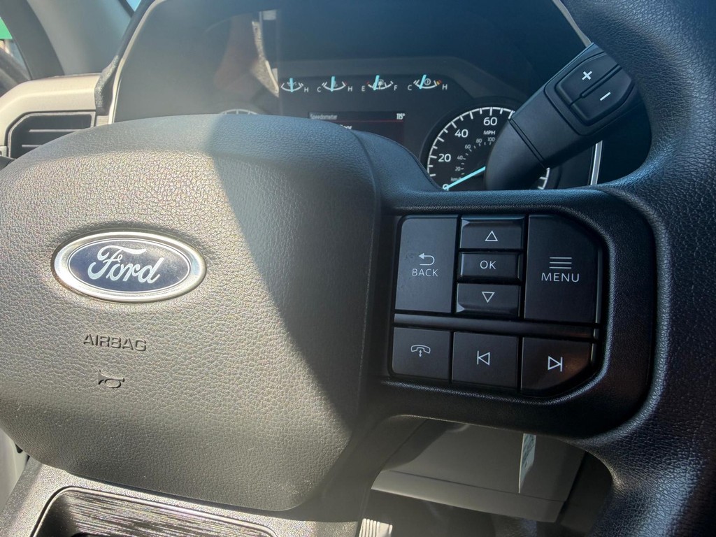 Ford F-150 Vehicle Full-screen Gallery Image 27
