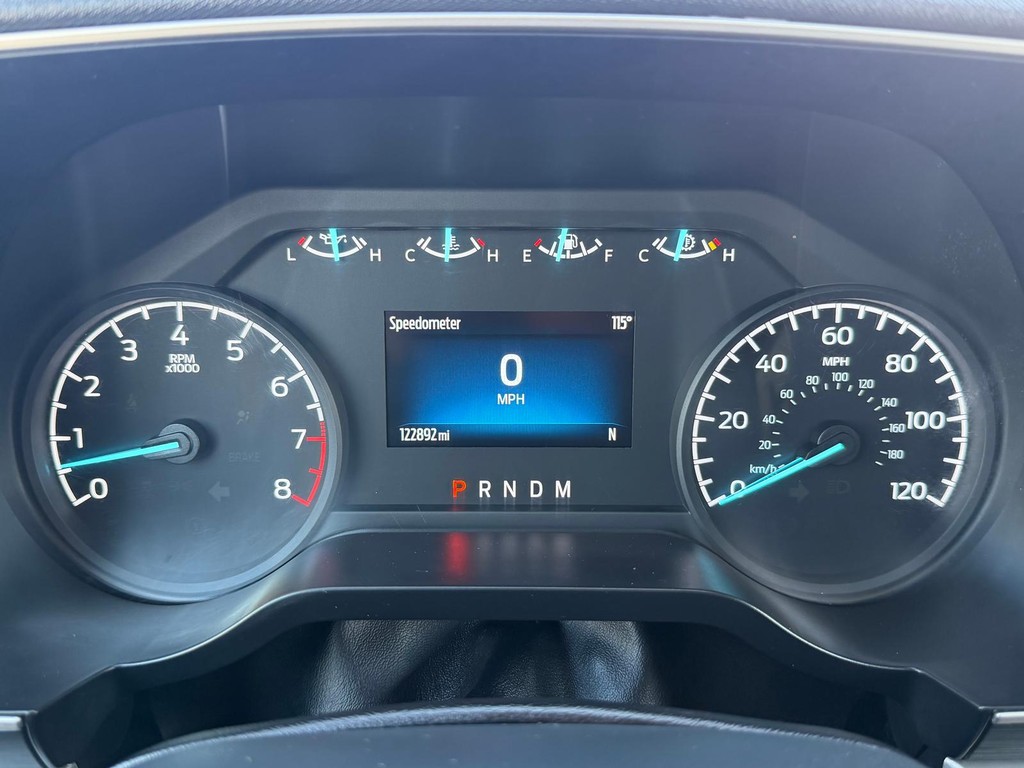 Ford F-150 Vehicle Full-screen Gallery Image 28