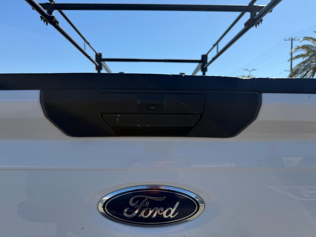 Ford F-150 Vehicle Full-screen Gallery Image 33