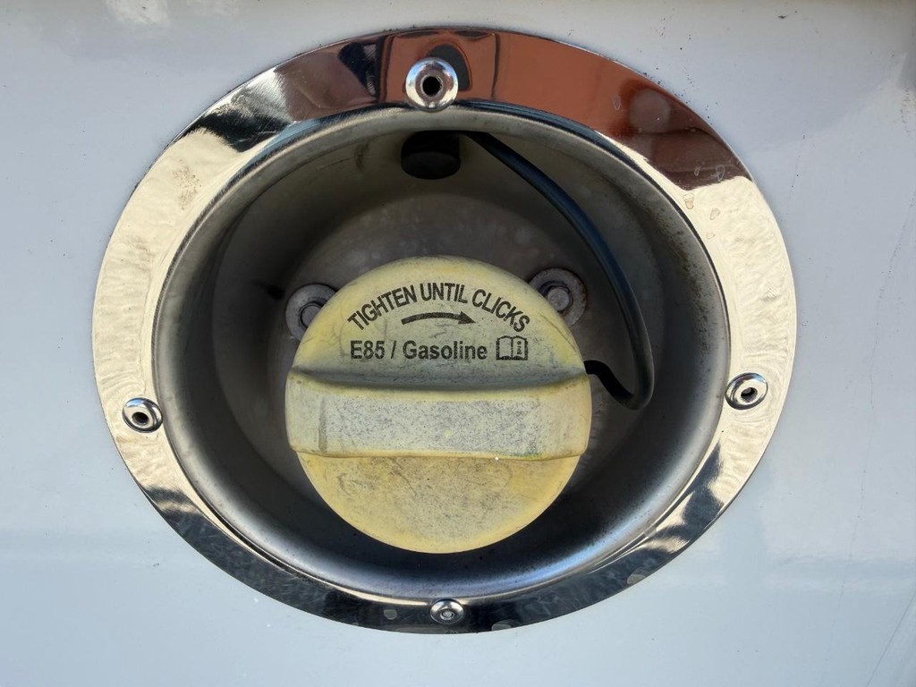 Ford F-350 Vehicle Full-screen Gallery Image 57