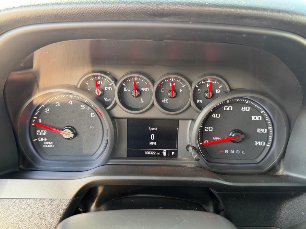 Chevrolet Silverado 1500 Vehicle Full-screen Gallery Image 29