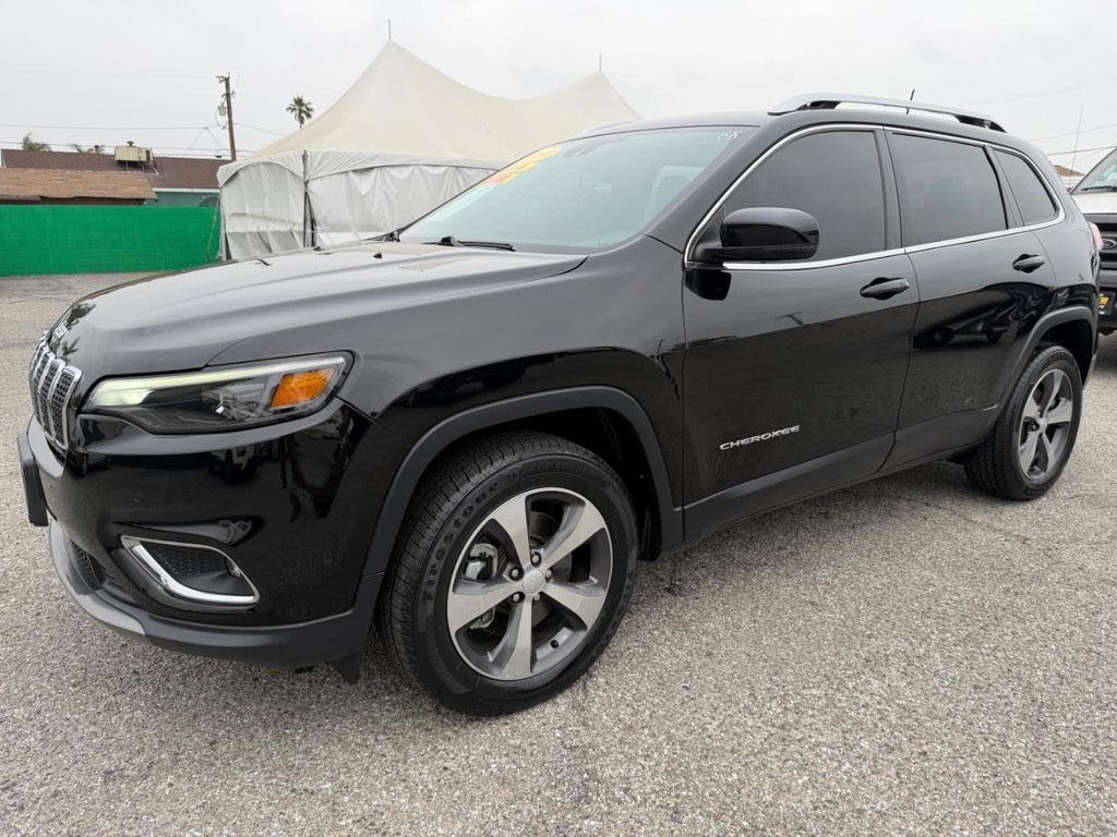 Jeep Cherokee Vehicle Full-screen Gallery Image 12