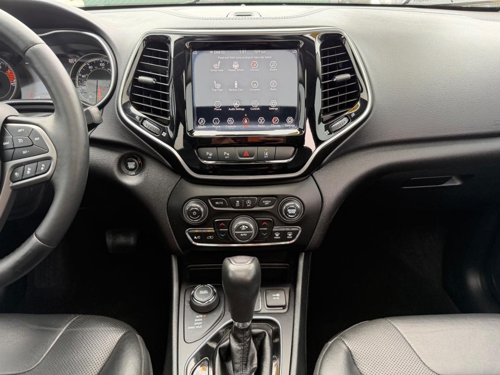 Jeep Cherokee Vehicle Full-screen Gallery Image 25