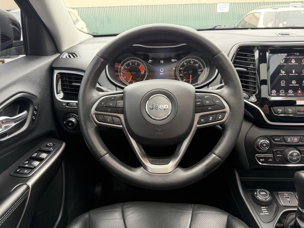 Jeep Cherokee Vehicle Full-screen Gallery Image 27