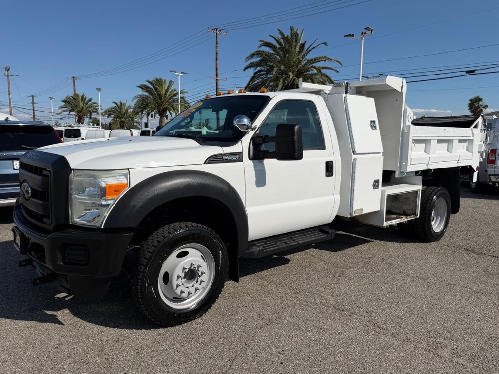 Ford F-550 Vehicle Full-screen Gallery Image 12