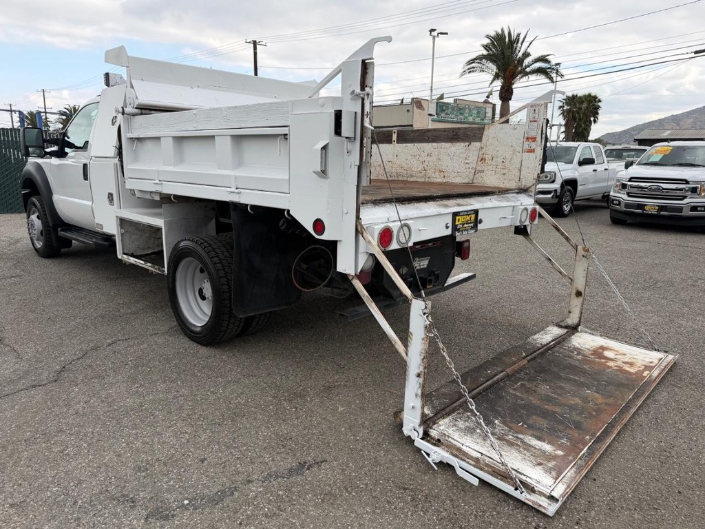 Ford F-550 Vehicle Full-screen Gallery Image 25