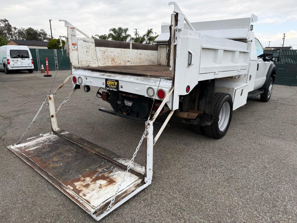 Ford F-550 Vehicle Full-screen Gallery Image 27