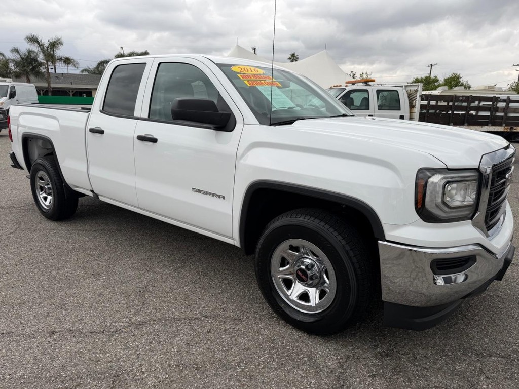 GMC Sierra 1500 Vehicle Full-screen Gallery Image 03