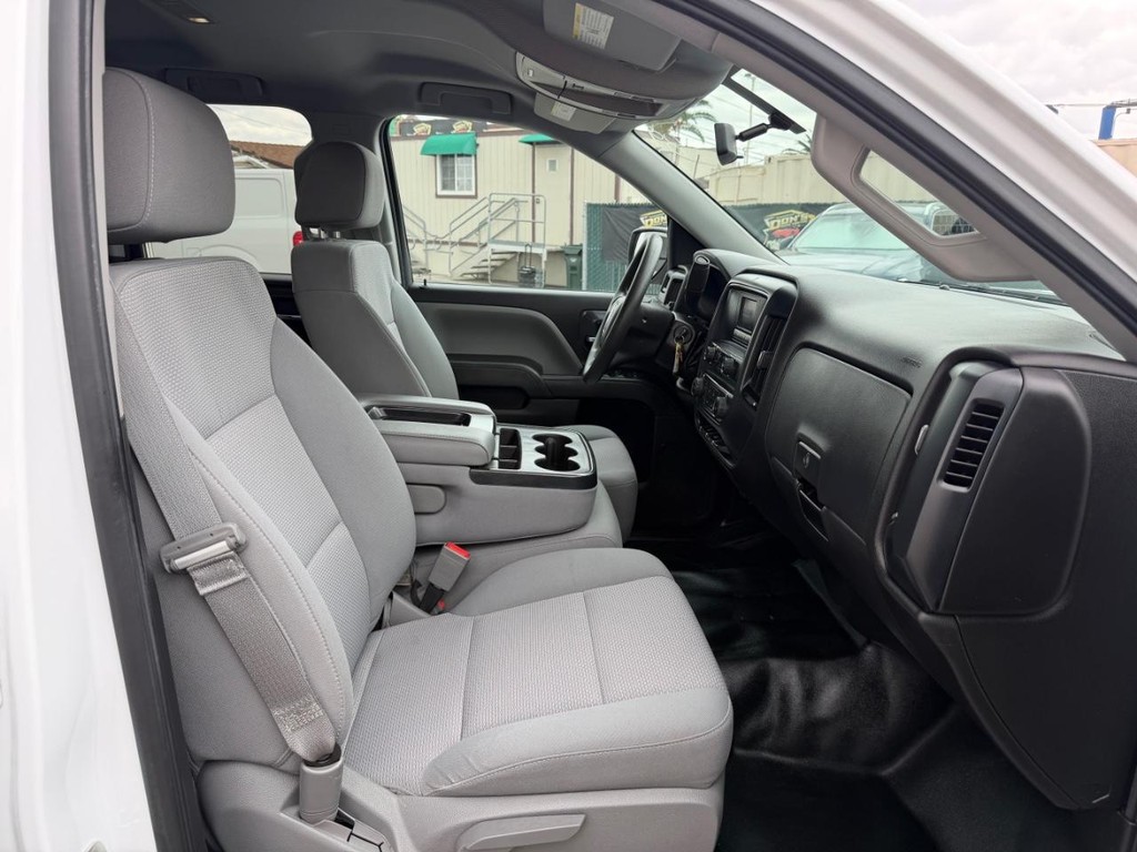 GMC Sierra 1500 Vehicle Full-screen Gallery Image 21