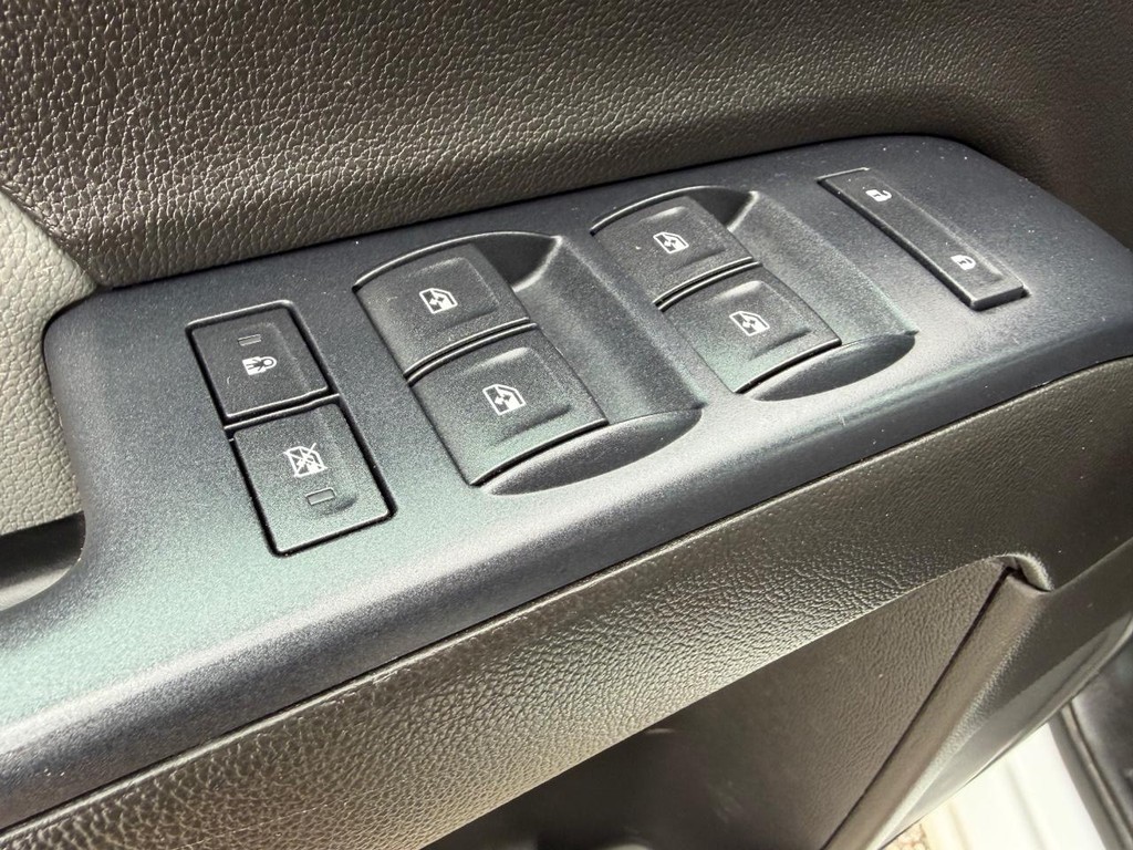 GMC Sierra 1500 Vehicle Full-screen Gallery Image 30