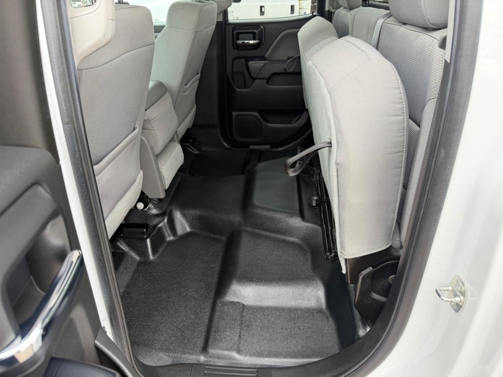 GMC Sierra 1500 Vehicle Full-screen Gallery Image 37