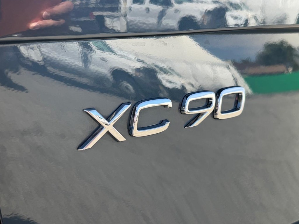 Volvo XC90 Vehicle Full-screen Gallery Image 51