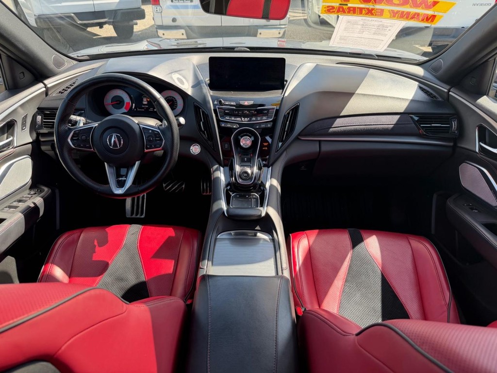 Acura RDX Vehicle Full-screen Gallery Image 23