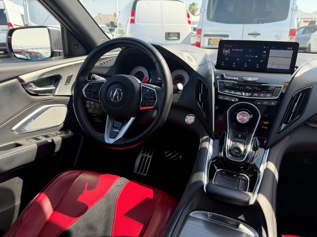 Acura RDX Vehicle Full-screen Gallery Image 24