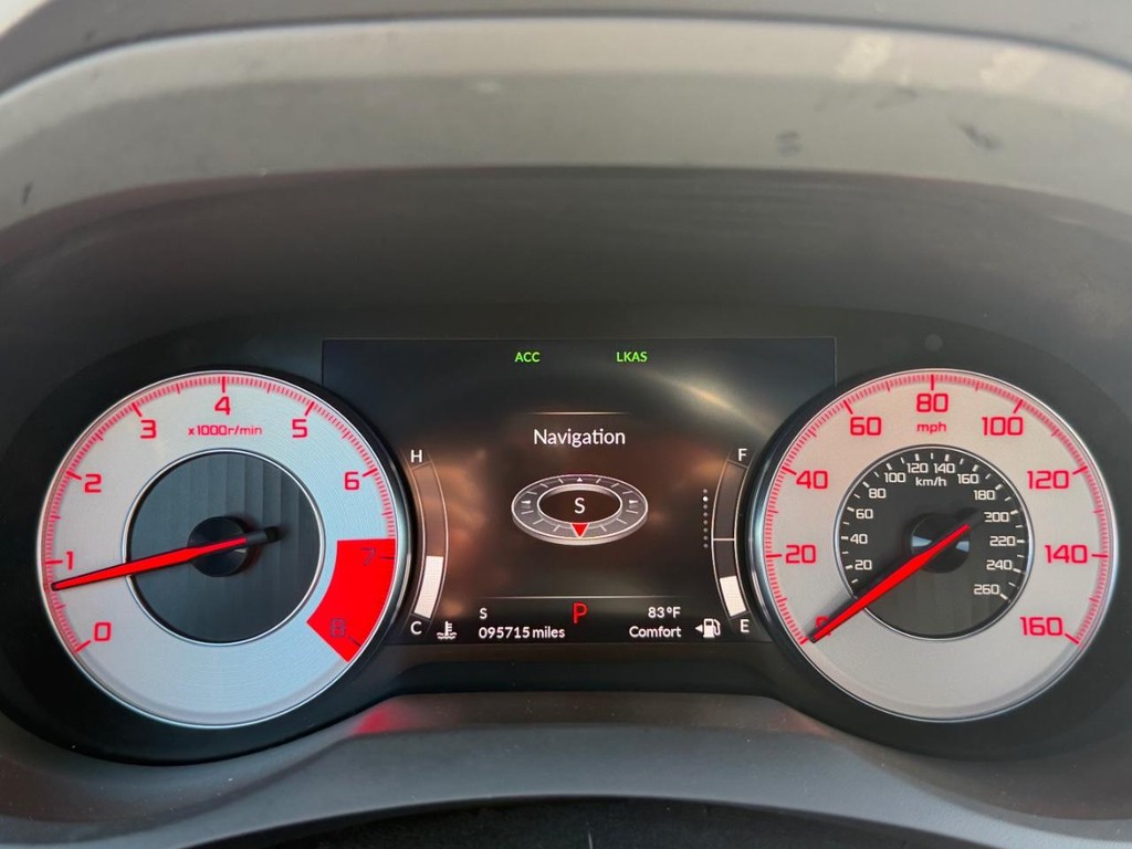 Acura RDX Vehicle Full-screen Gallery Image 30