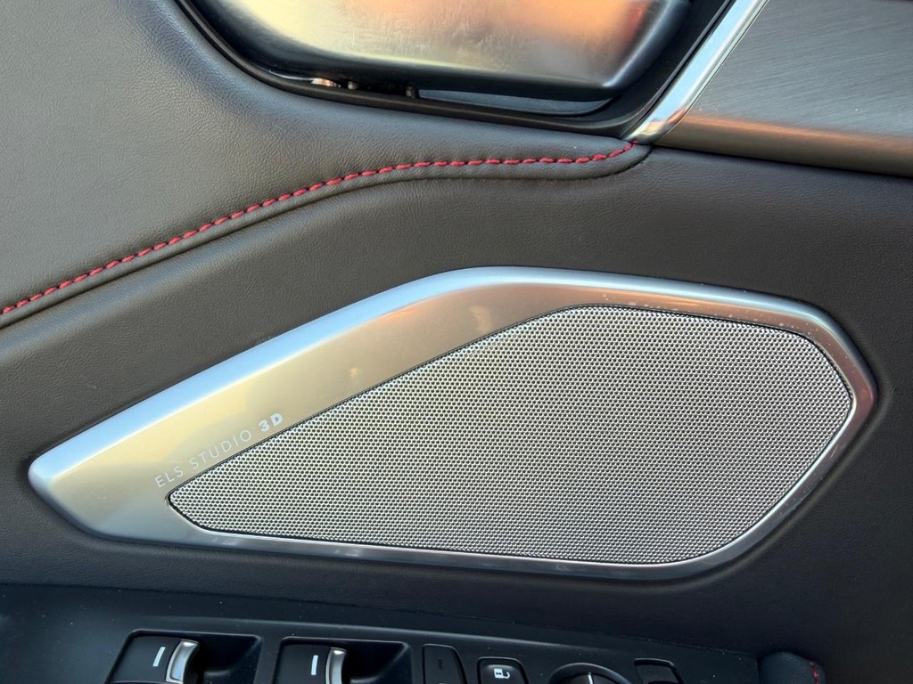 Acura RDX Vehicle Full-screen Gallery Image 33